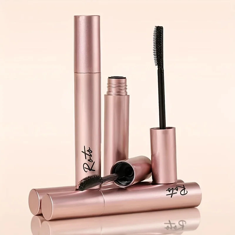 Slim, lasting, curled, waterproof, smudge-proof.